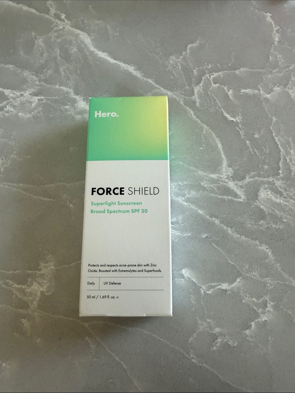 Hero Force Shield Superlight Sunscreen SPF 30 — Green/White